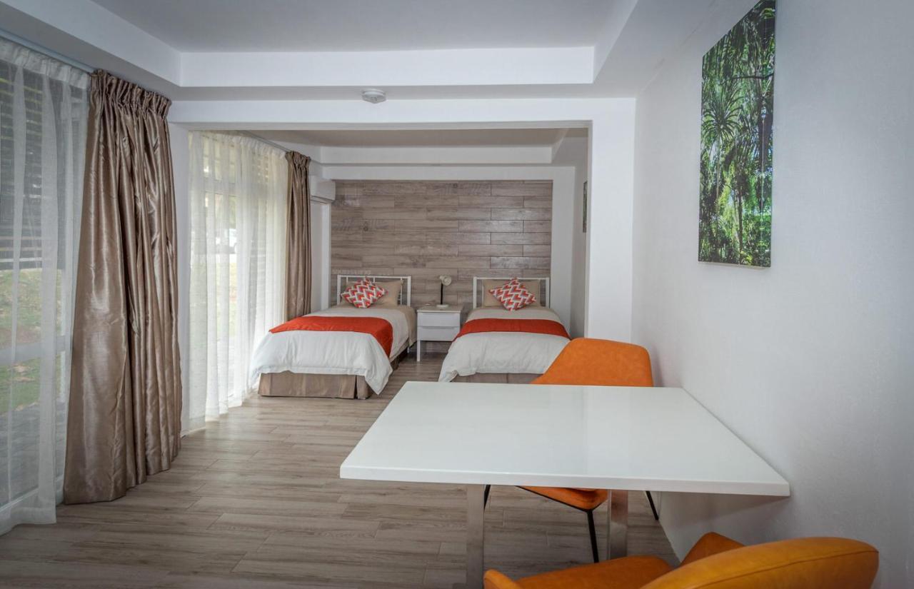 Christmas Island Apartments Флайинг-Фиш-Ков Экстерьер фото